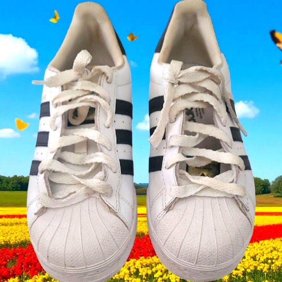 adidas Shoes - - 🖤Adidas Superstar White and Black🖤